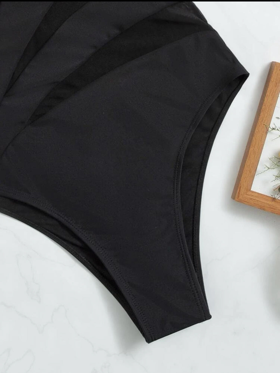 One-shoulder & One- piece Swimsuit